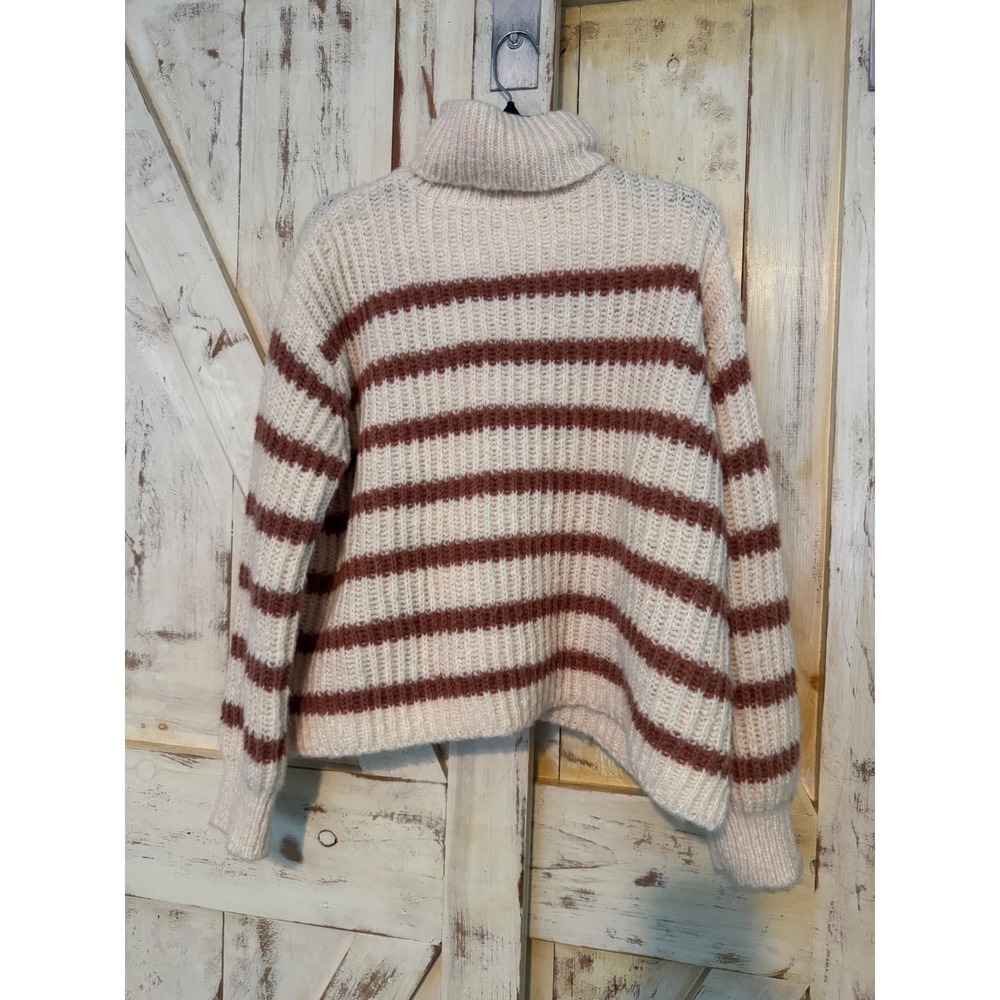 Sadie & Sage Striped Camel Ivory Sweater‎ NWT